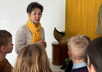 Palmbuschenbinden in der Volksschule